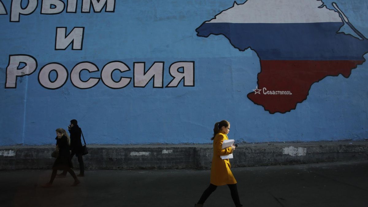 Carestía, cortes de luz, inflación… Así se vive la independencia en la nueva Crimea