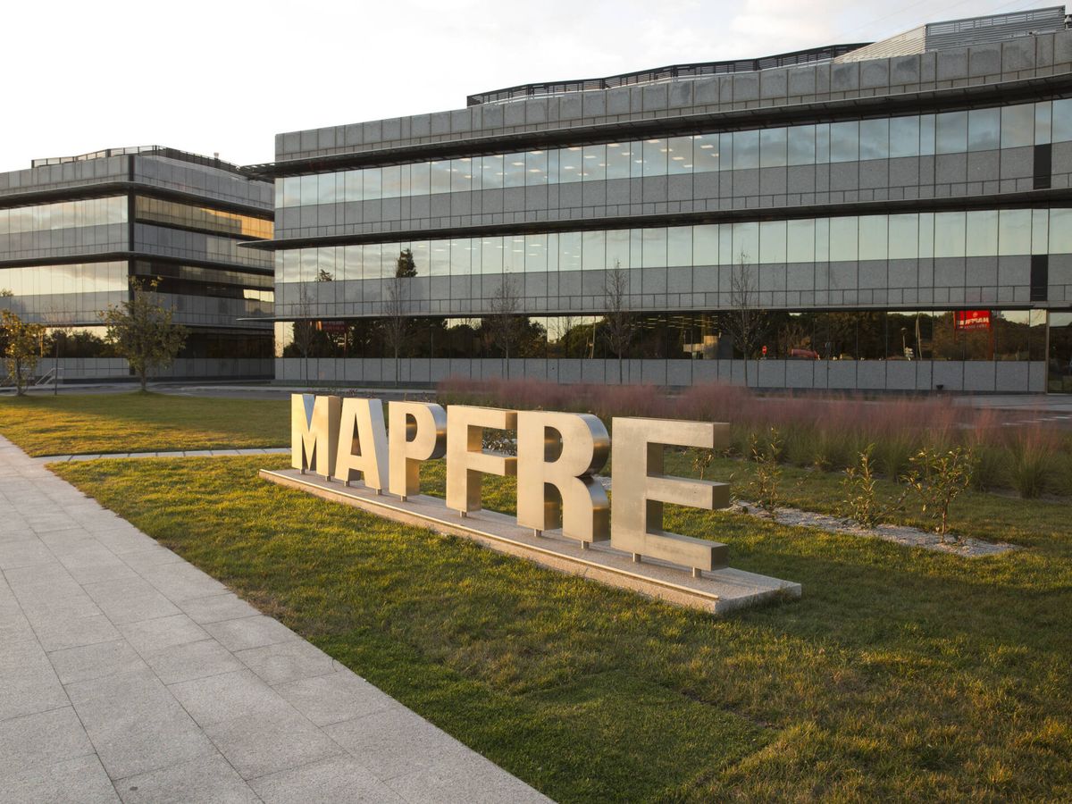 Foto: Logo de Mapfre en sus oficinas.