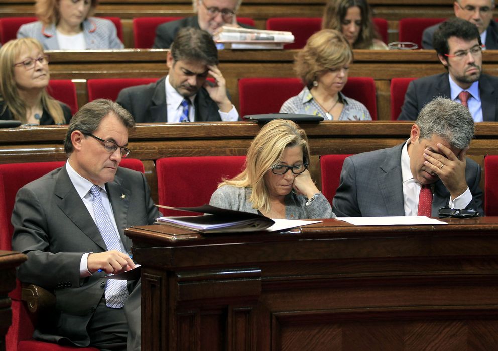 Foto: El presidente de la Generalitat, Artur Mas (i), la vicepresidenta Joana Ortega y el conseller de Presidencia, Francesc Homs (Efe)