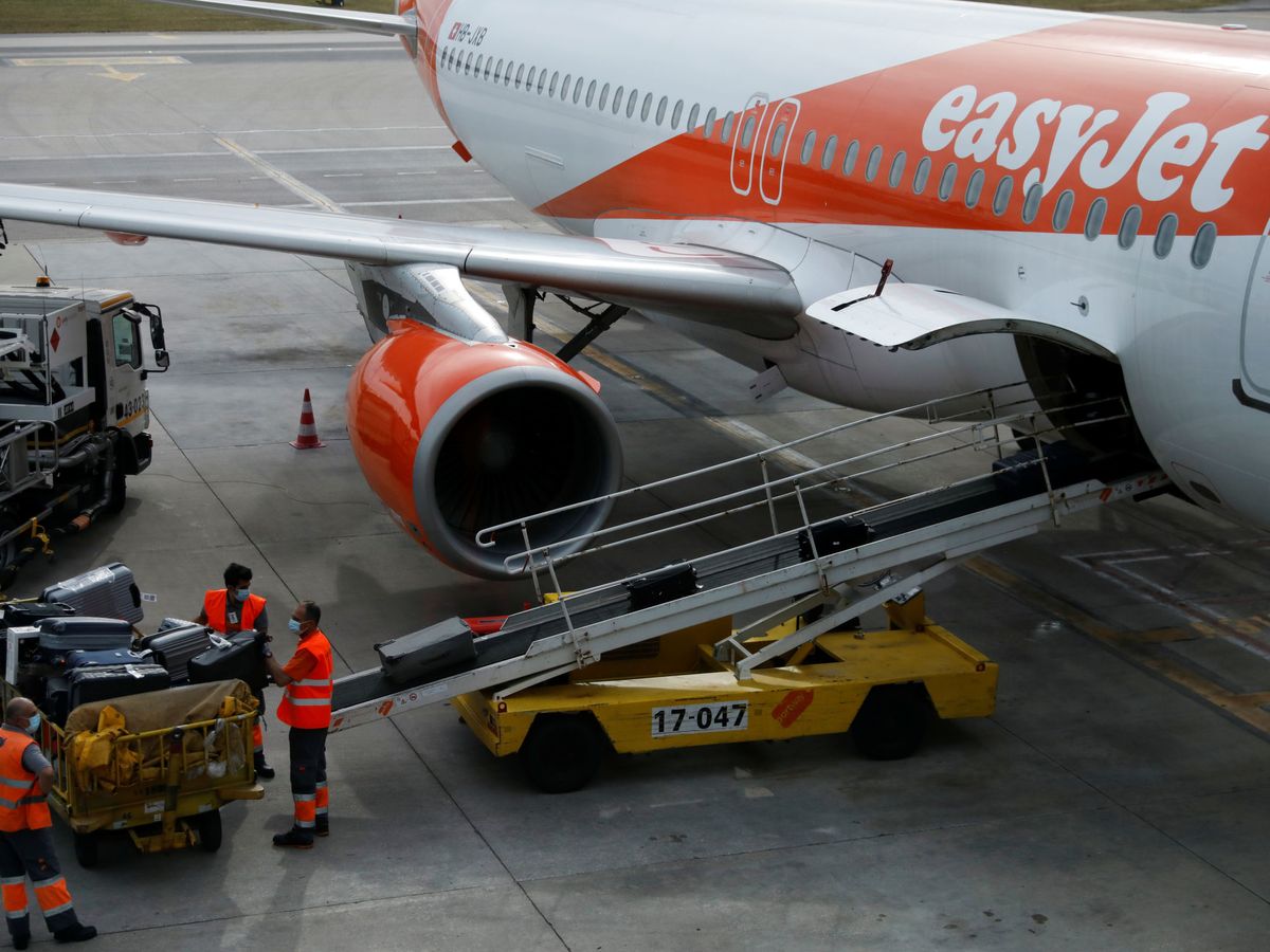 Foto: Un avión de easyJet en el aeropuerto de Lisboa. (Reuters)