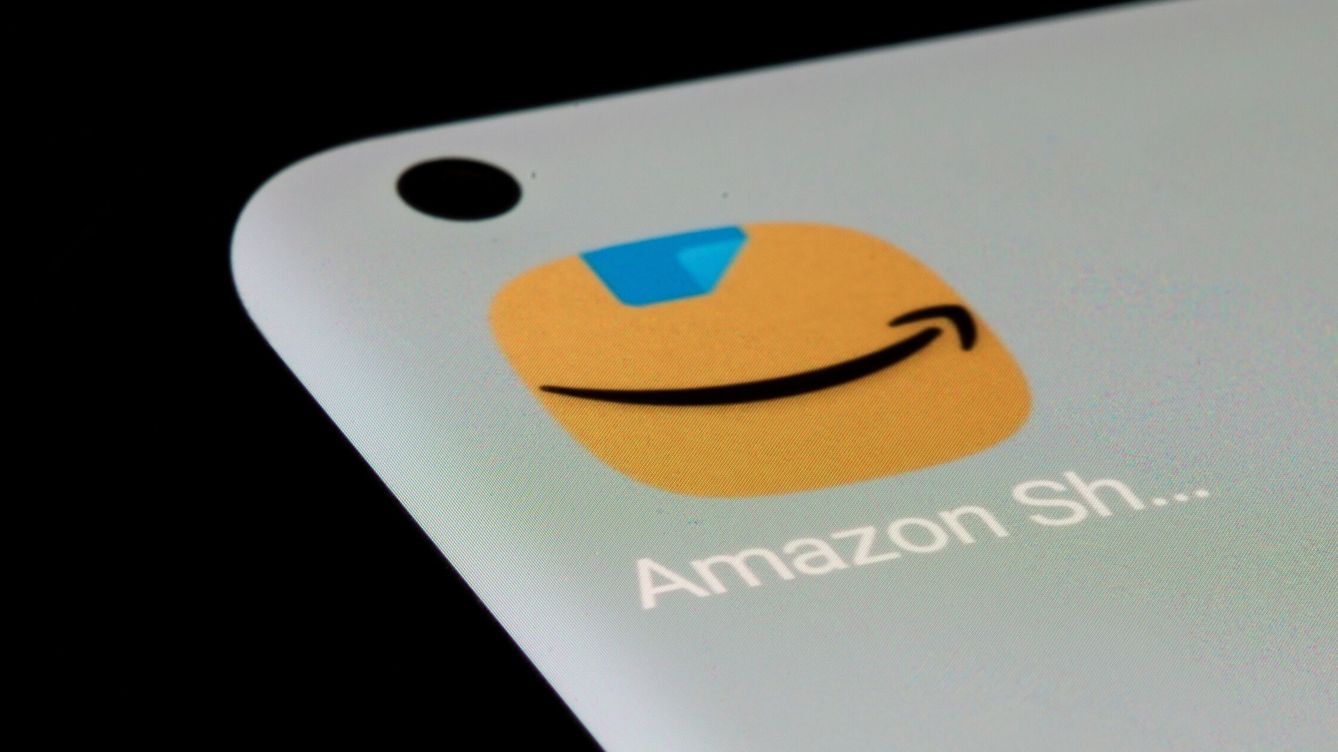 Foto: Amazon ha tenido una relación de amor odio con las reseñas de internet. (Reuters)