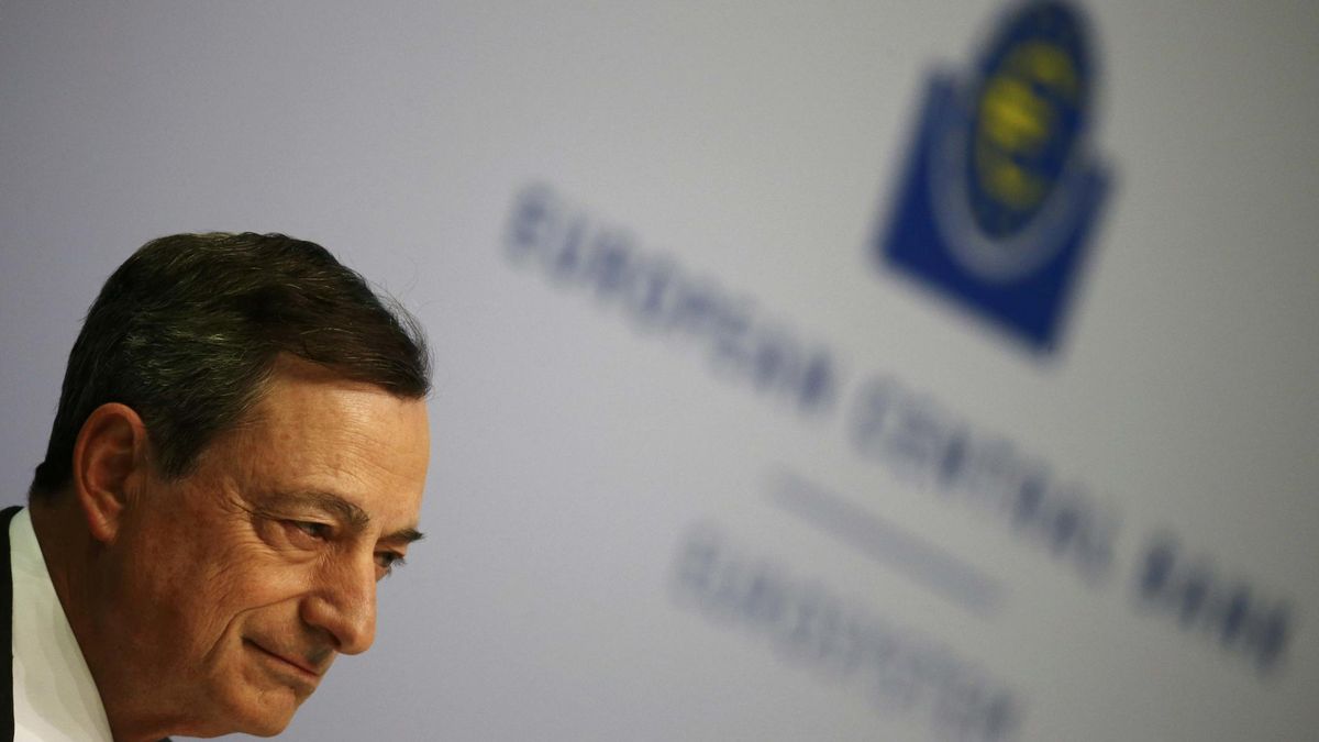 Draghi mantiene la liquidez de emergencia a Grecia para no calentar más el referéndum