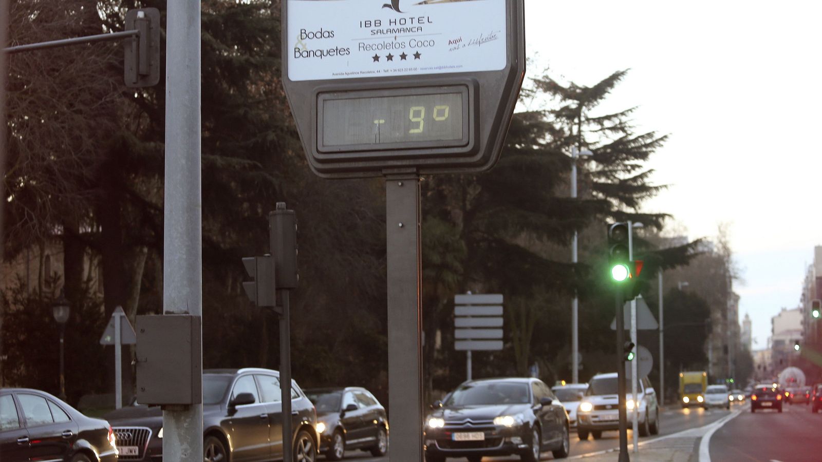 Foto: Bajan las temperaturas, suben los precios. (EFE)