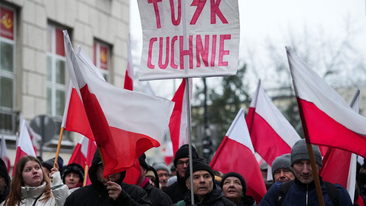 Polonia muestra que la descolonización de las instituciones siempre es sucia y dolorosa