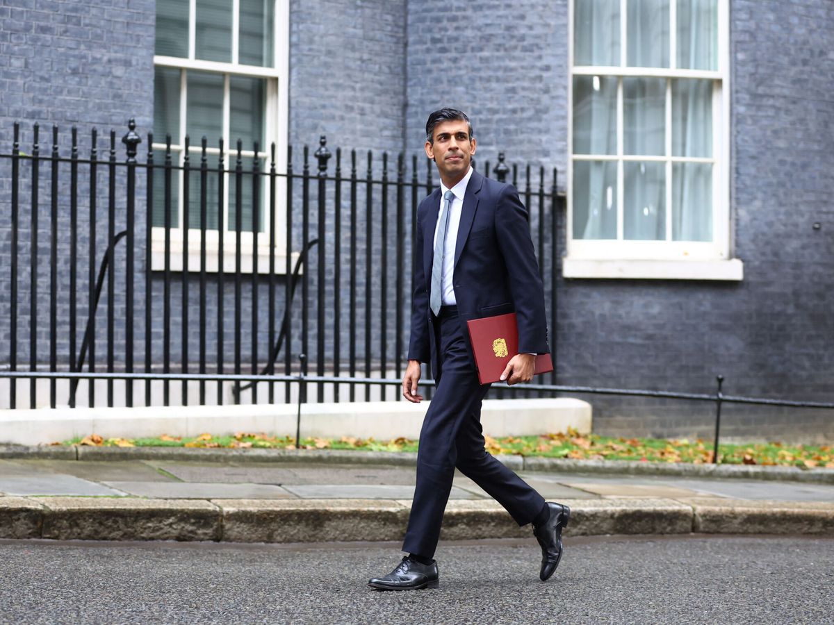 Foto: Rishi Sunak, a su llegada al número 10 de Downing Street. (Reuters/Hannah McKay)