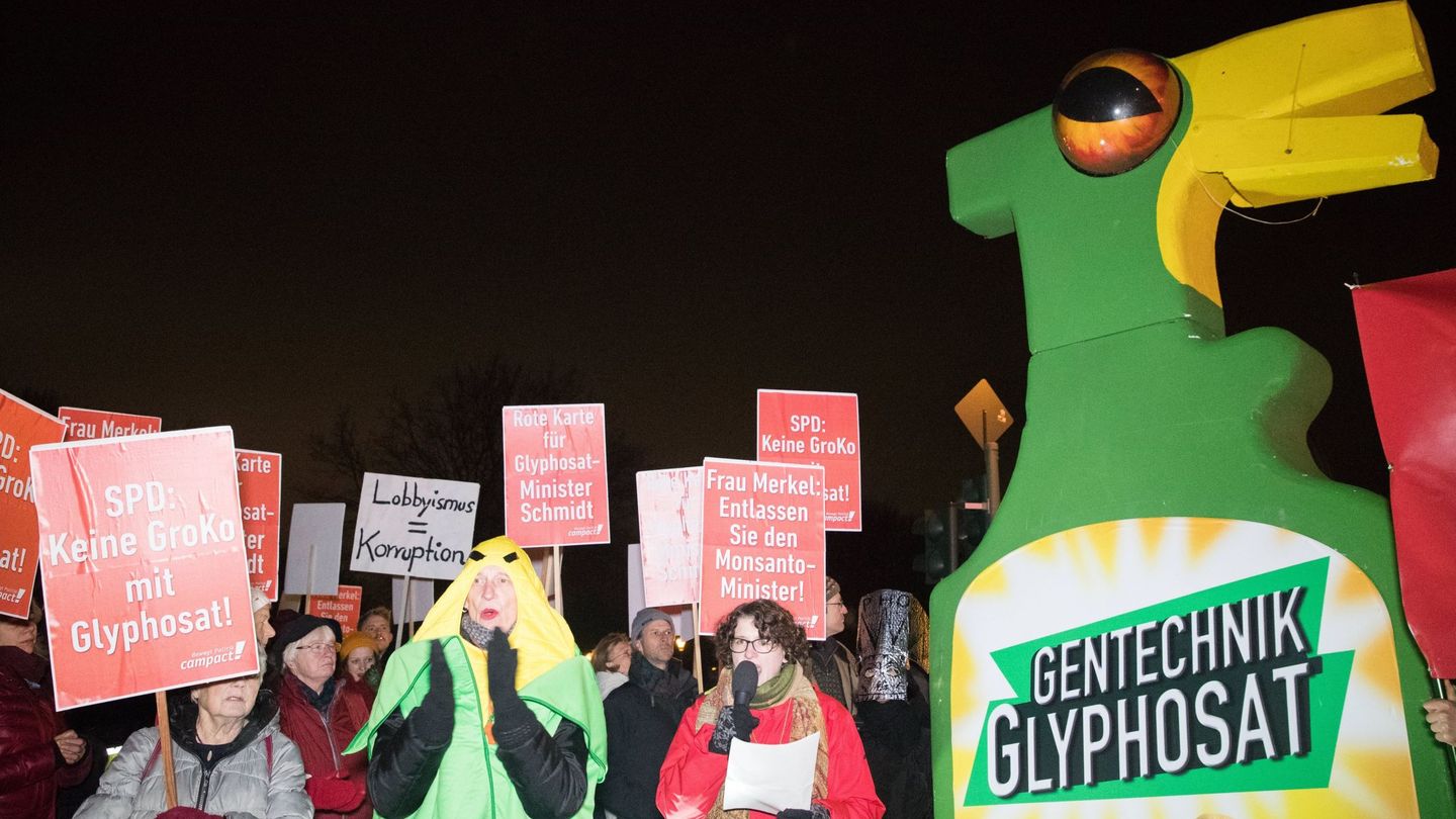 Manifestantes contra el glifosato. (EFE)