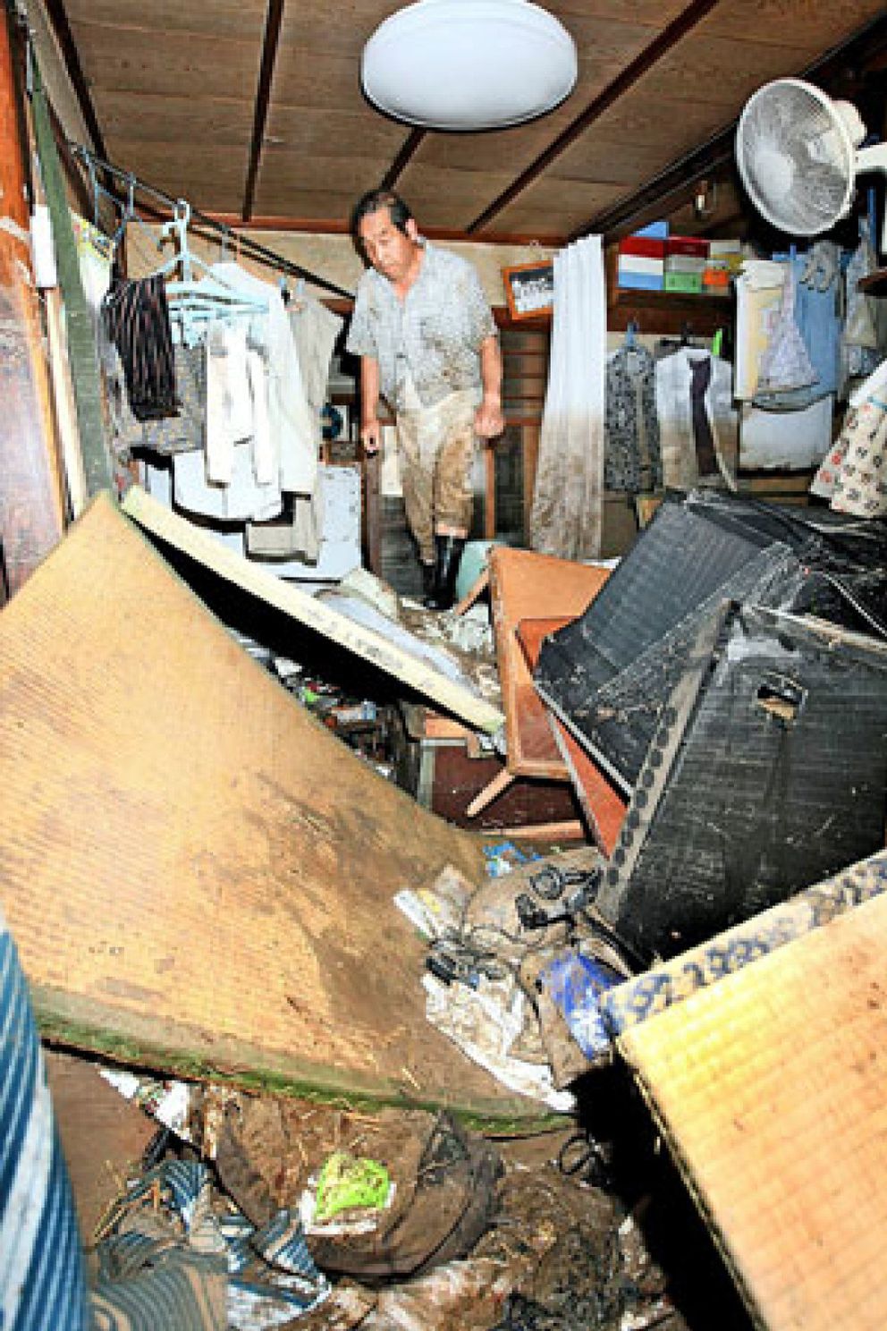Foto: Dieciocho muertos por el tifón Etau en Japón