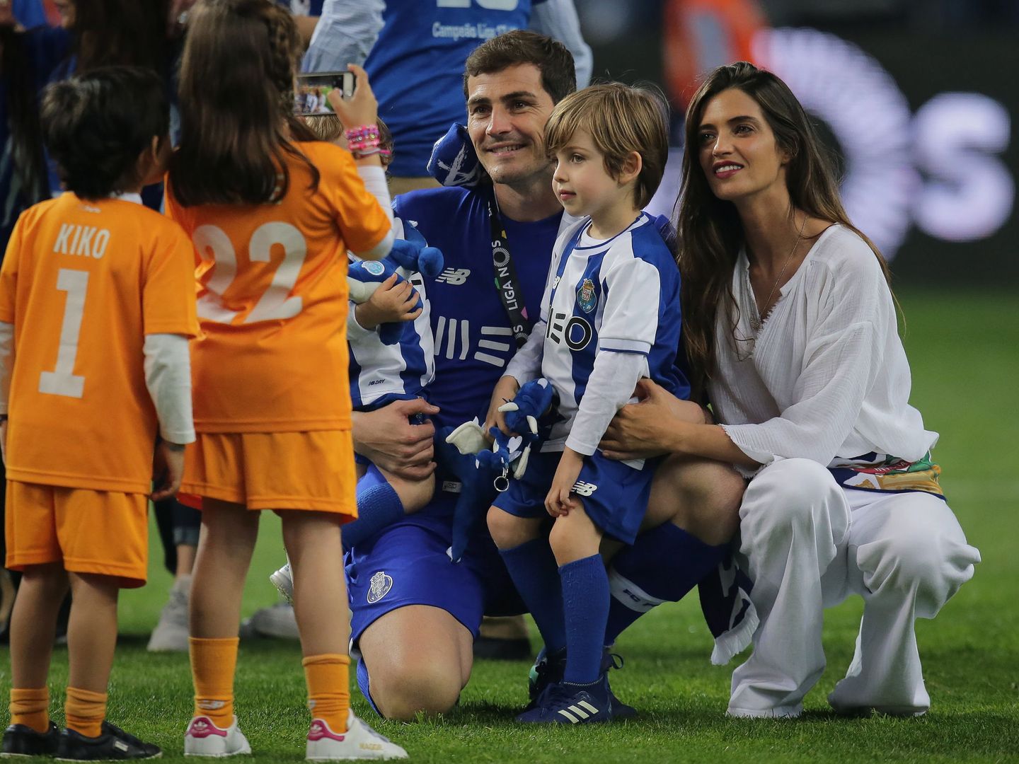 Iker Casillas y Sara Carbonero en la celebración de la Liga del Oporto. (EFE)