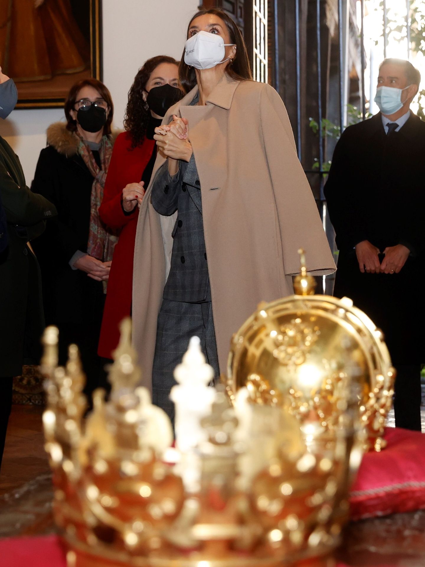 La Reina, durante su visita. (EFE/Juan Carlos Hidalgo)
