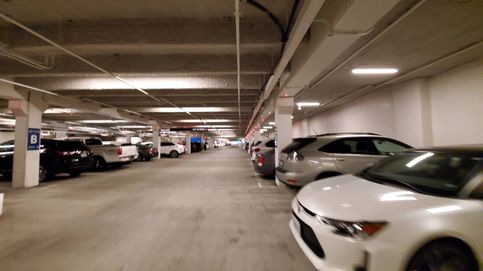 ¿Qué hago si encuentro un coche aparcado en mi plaza de garaje? Estos son tus derechos según la ley