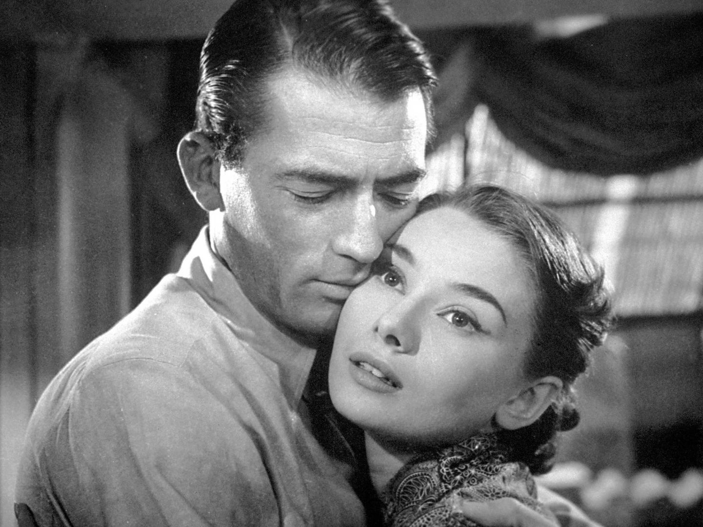 Gregory Peck y Audrey Hepburn, en 'Vacaciones en Roma'. (CP)
