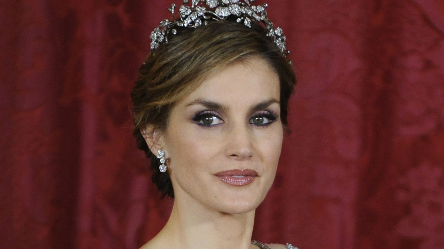 La Reina Letizia con la tiara floral