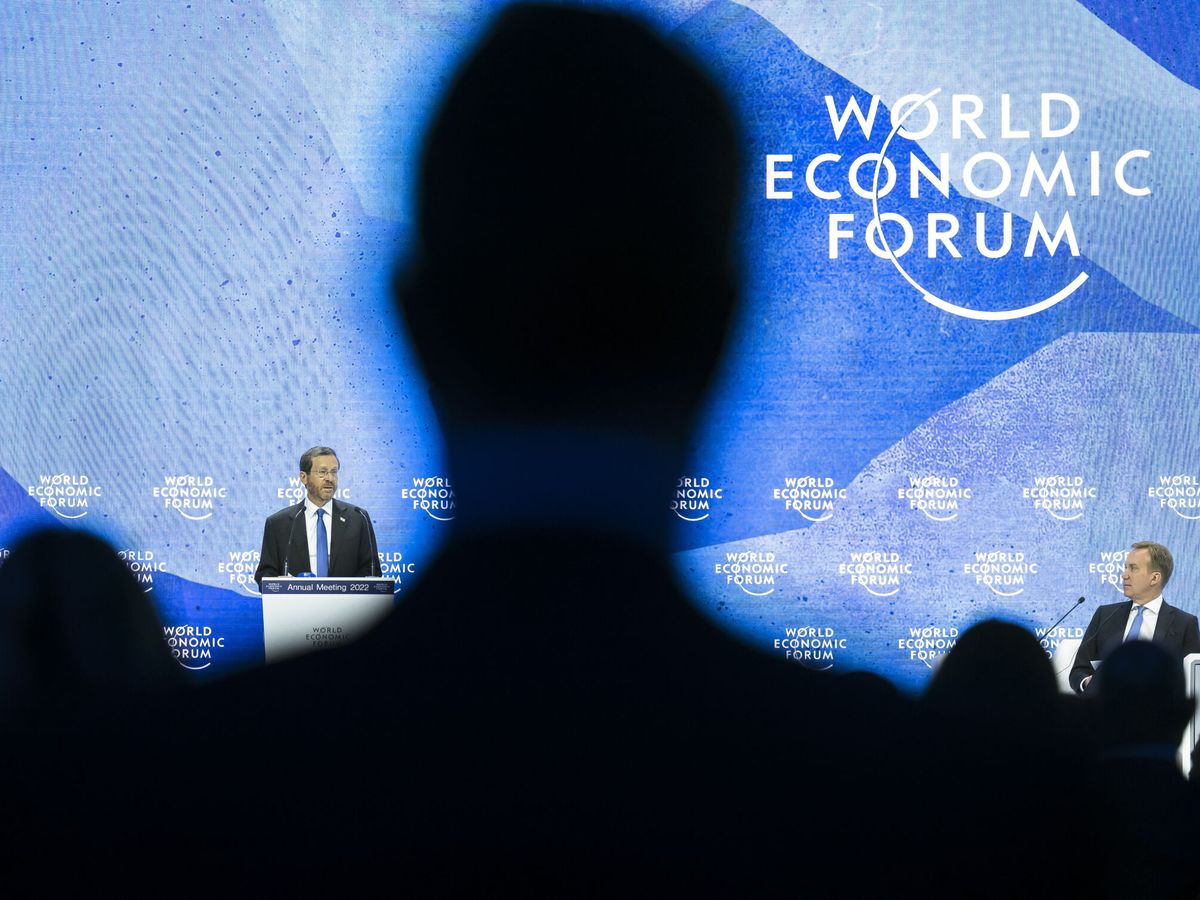 Foto: Foro Económico Mundial en Davos. (EFE/EPA/Gian Ehrenzeller)