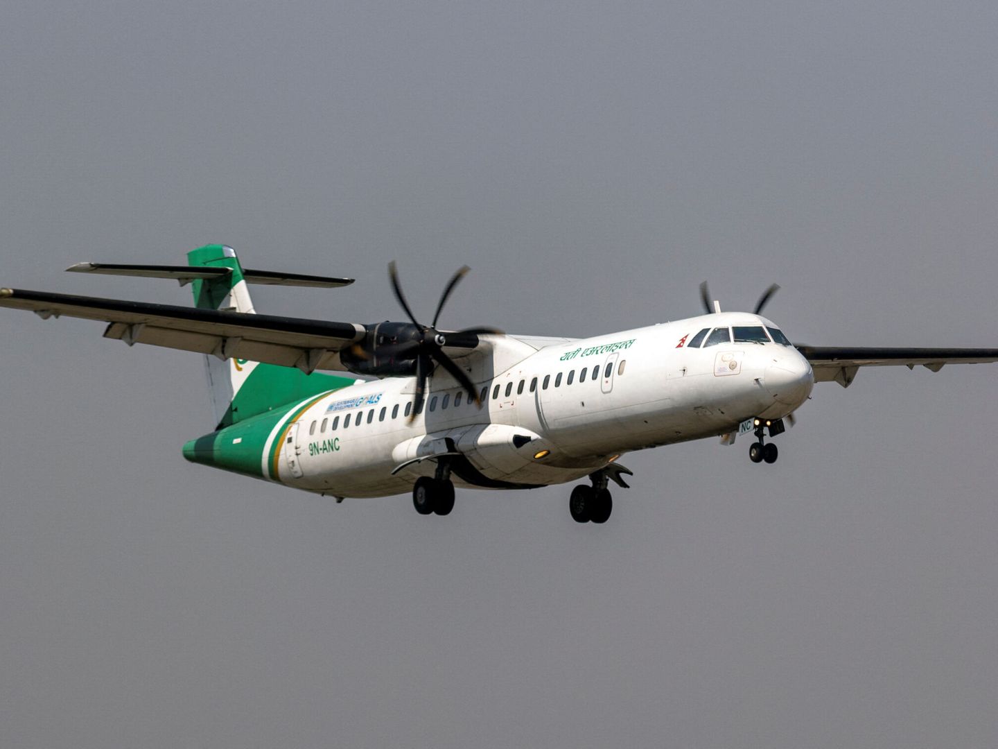 Avión Yeti Airlines ATR 72-500