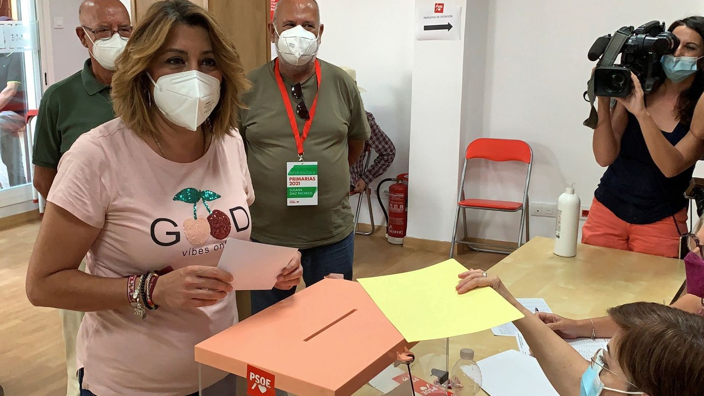 Susana Díaz, votando. (EFE)