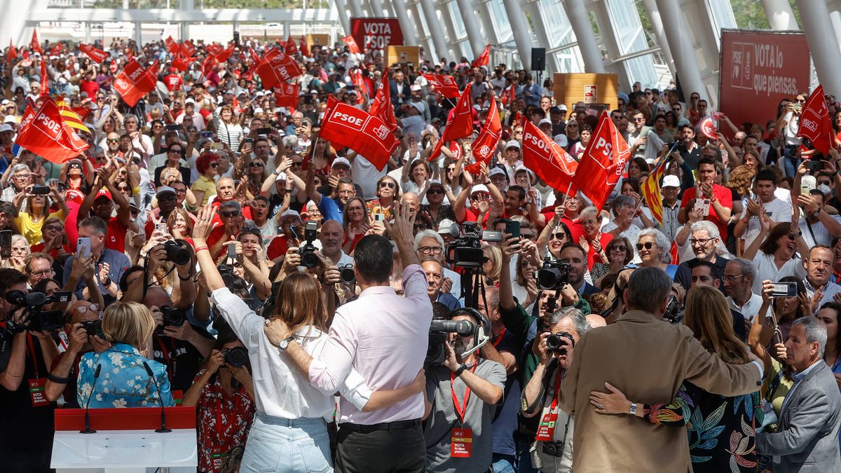 El escándalo por la compra de votos hunde la moral del PSOE y aviva la guerra contra Moncloa