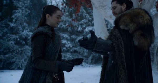 Foto: Reencuentro entre Arya Stark y Jon Snow. (HBO)