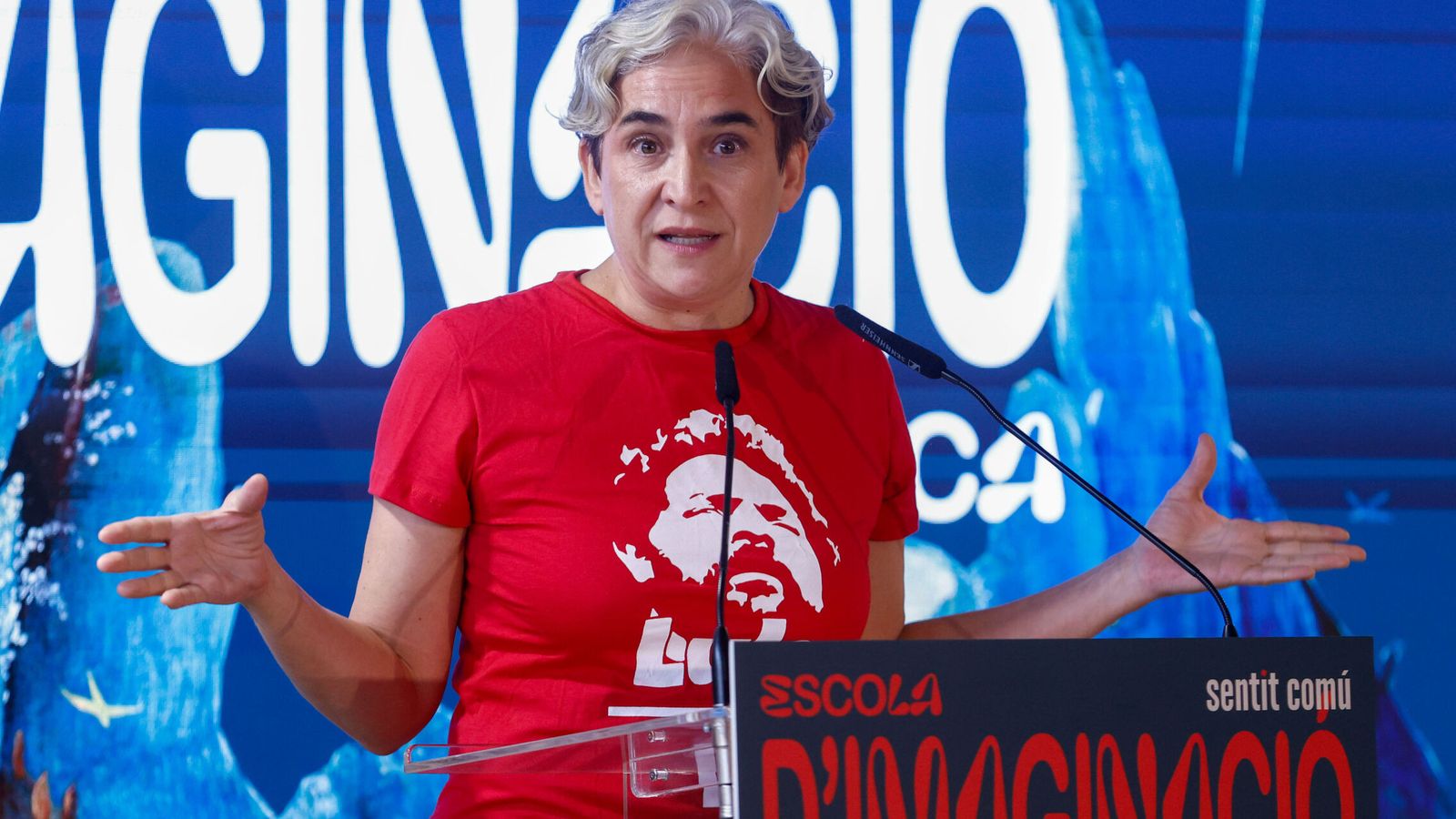 ¿Quién es Ada Colau? La exalcaldesa de Barcelona y activista política que se presenta a las elecciones por Frente Amplio