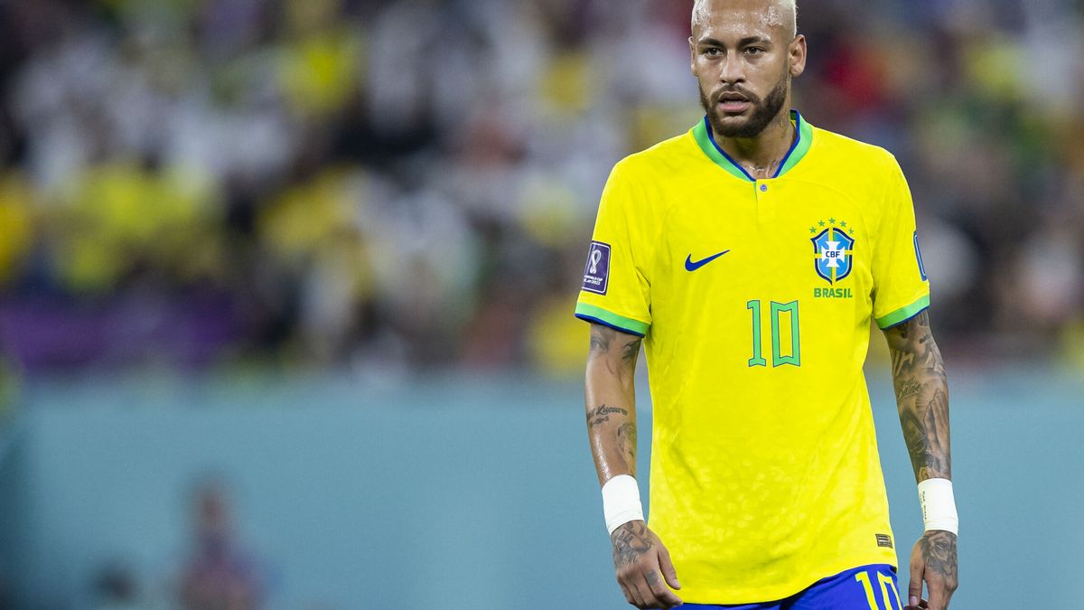 ¿Qué le pasa a Neymar? El preocupante estado físico del brasileño al acudir al cumpleaños de Romario