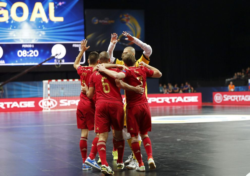 Foto: La selección española celebra uno de los goles conseguidos ante Eslovenia (Efe).