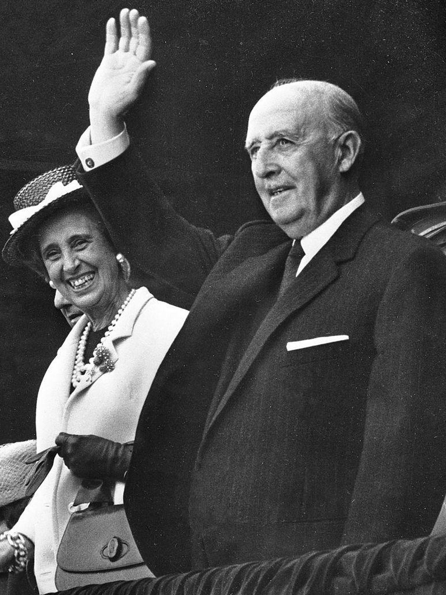 Francisco Franco y Carmen Polo. (CC)