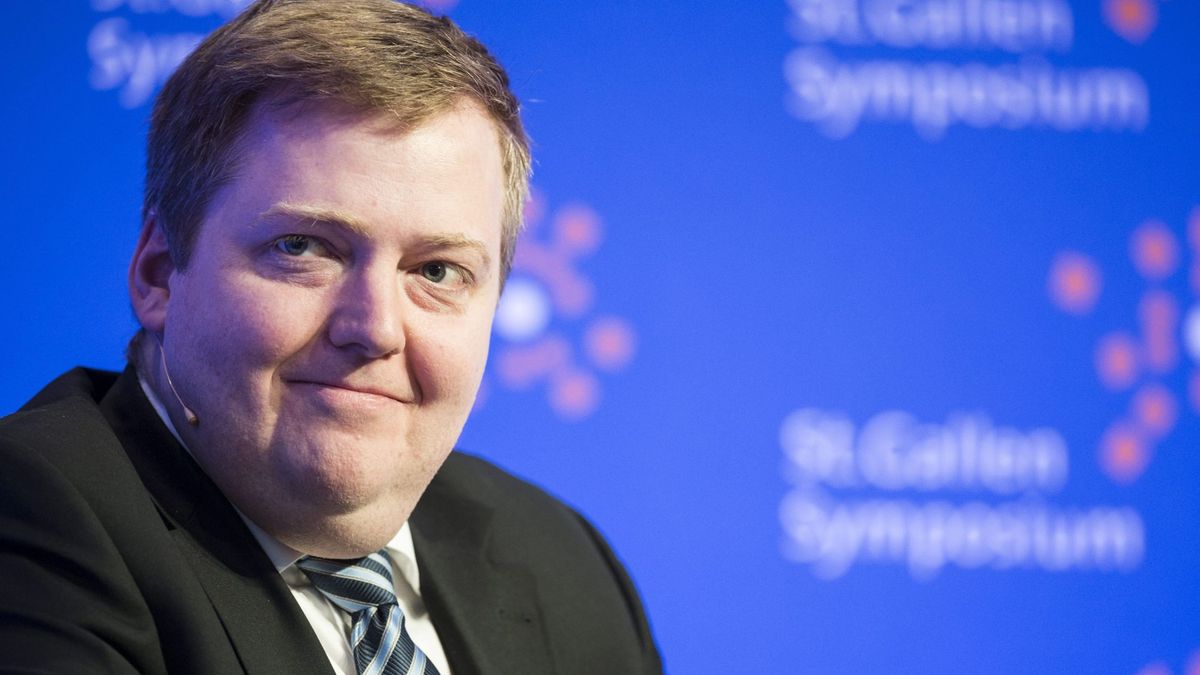 El primer ministro de Islandia, David Gunnlaugsson, no dimitirá pero pide perdón