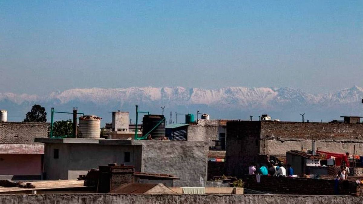 India divisa el Himalaya después de 30 años de polución debido a la cuarentena