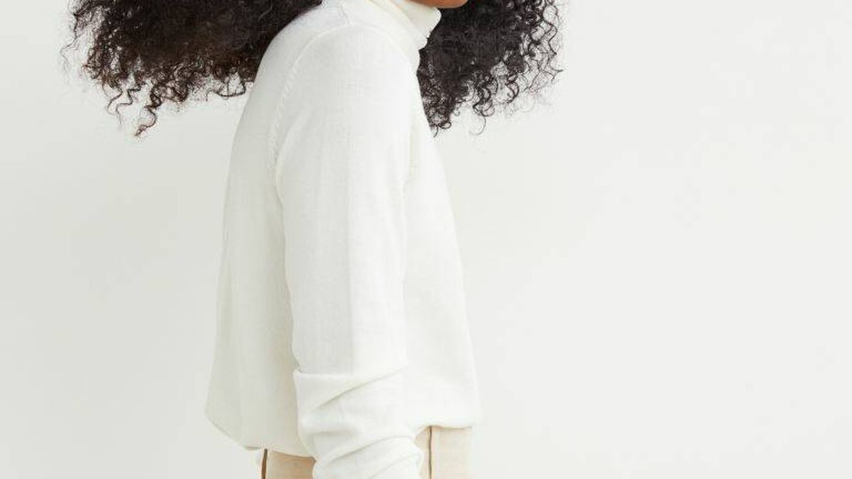 H&M tiene el jersey blanco low cost y elegante que quieres