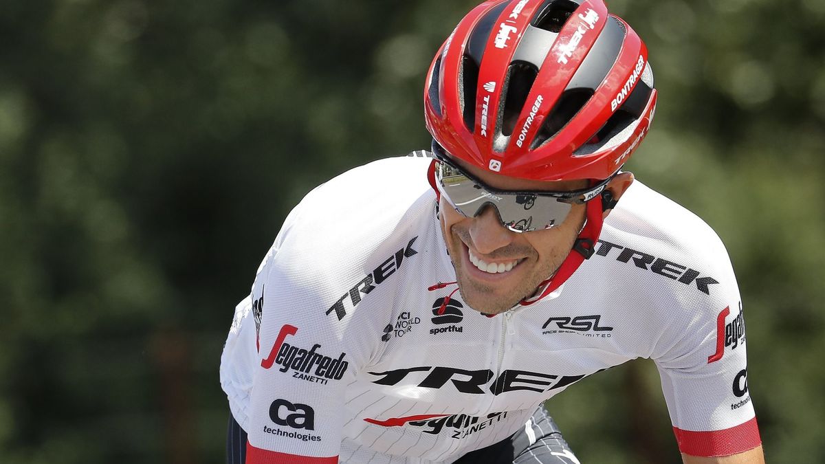 La primera flojera no altera el plan de Contador, pero el Tour no le ayuda