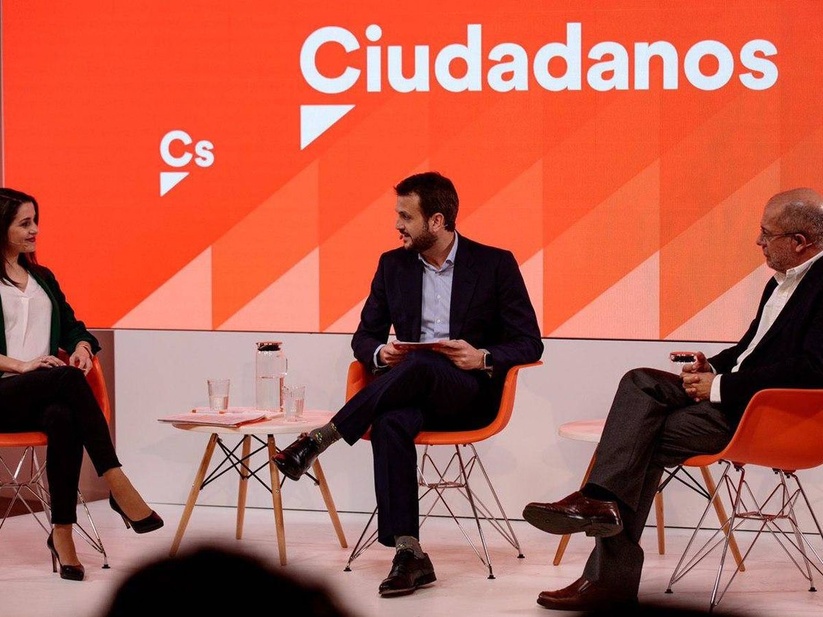 Foto: Inés Arrimadas y Francisco Igea, durante su debate en la sede de Ciudadanos. (Eugenia Morago)