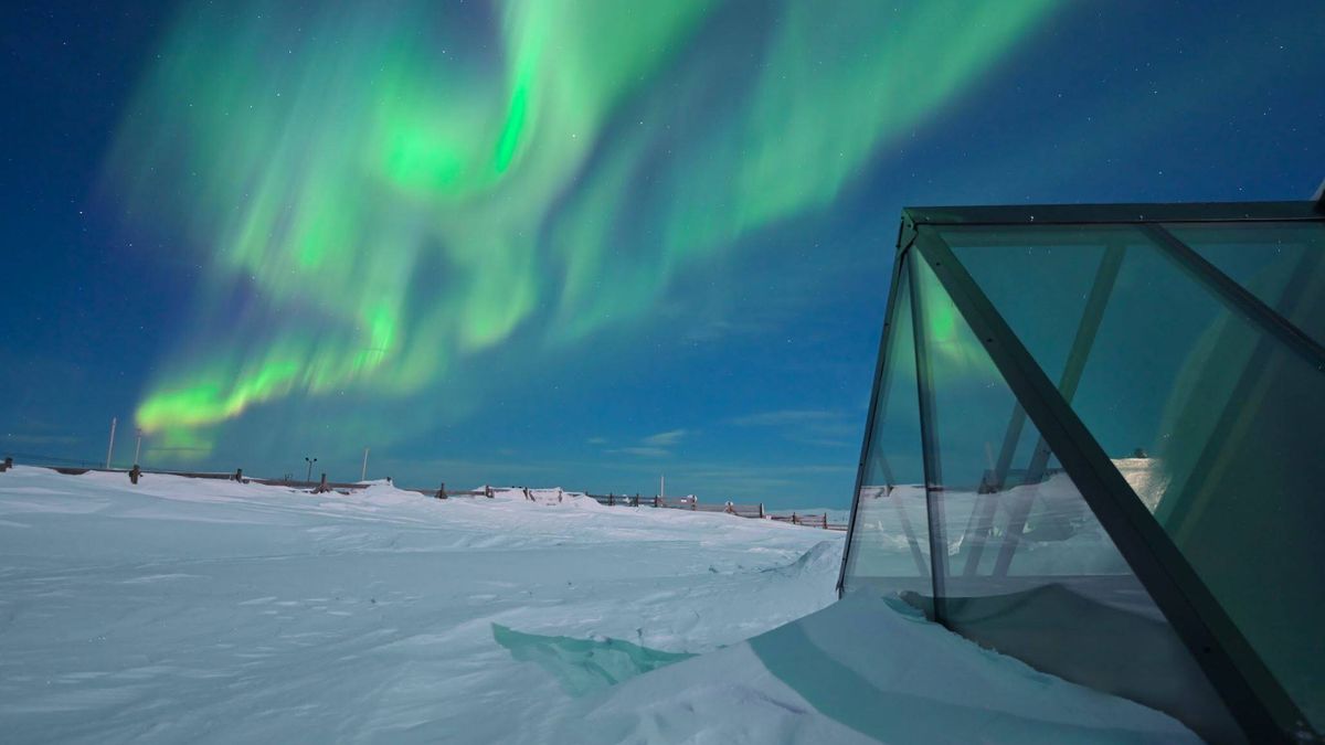 Un agujero en el Sol del tamaño de "30 Tierras" genera "inusuales" auroras boreales 