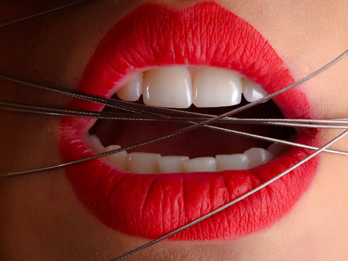 Foto: La OCU no recomienda algunas barras de labios. (Foto: Pexels)