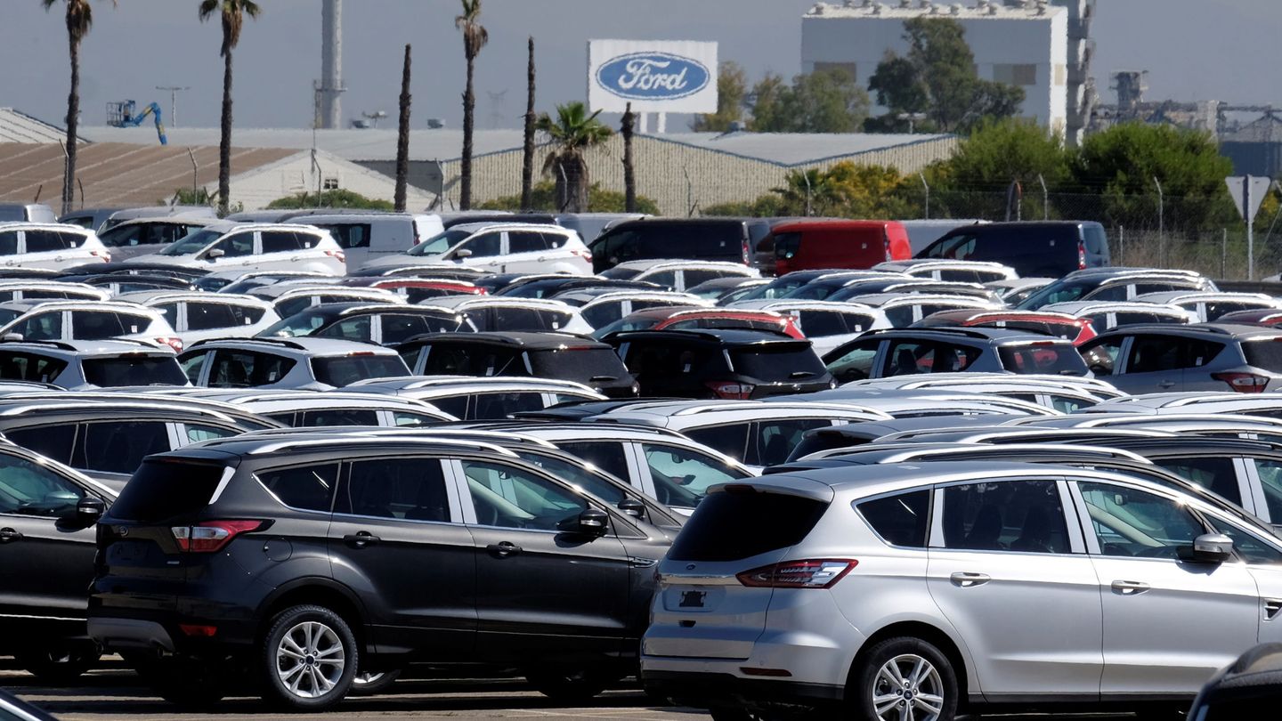 Coches de la factoría de Ford en Almussafes. (Reuters)