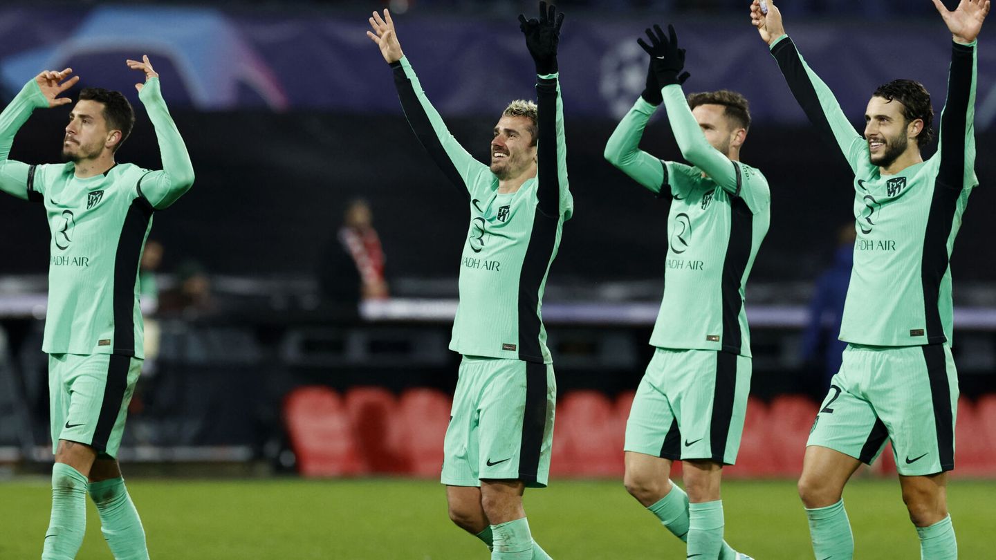 El Atleti celebra su victoria al Feyenoord. (Reuters/Piroschka van de Wouw)