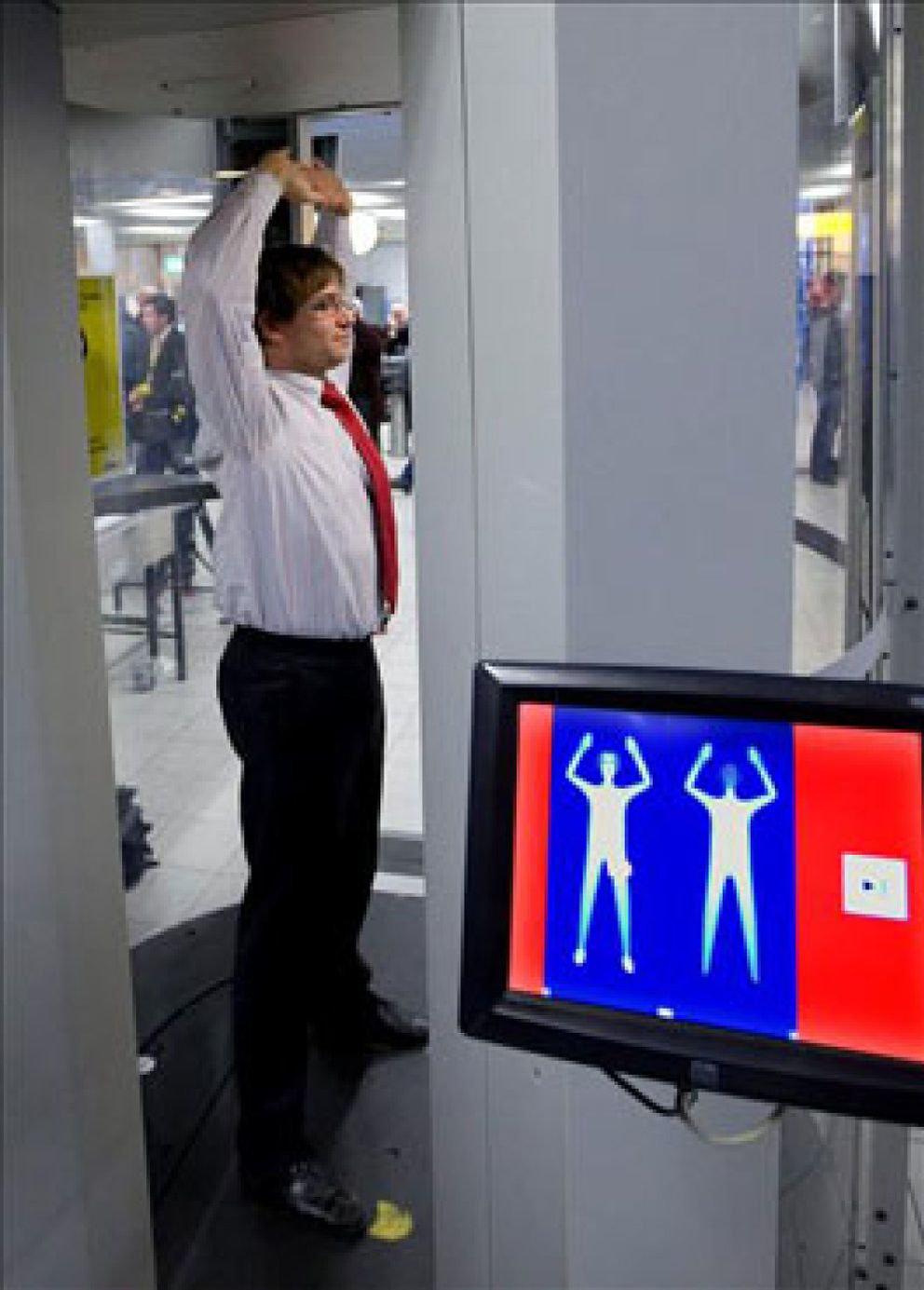 Foto: Brown confirma la introducción de escáneres en los aeropuertos británicos