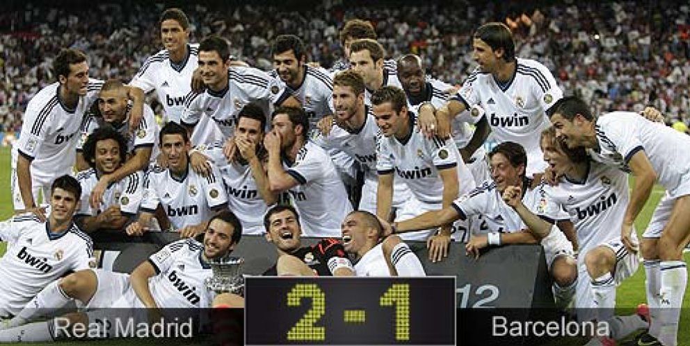 Foto: El Madrid desempolva su mejor versión para vencer al Barça y proclamarse 'supercampeón'