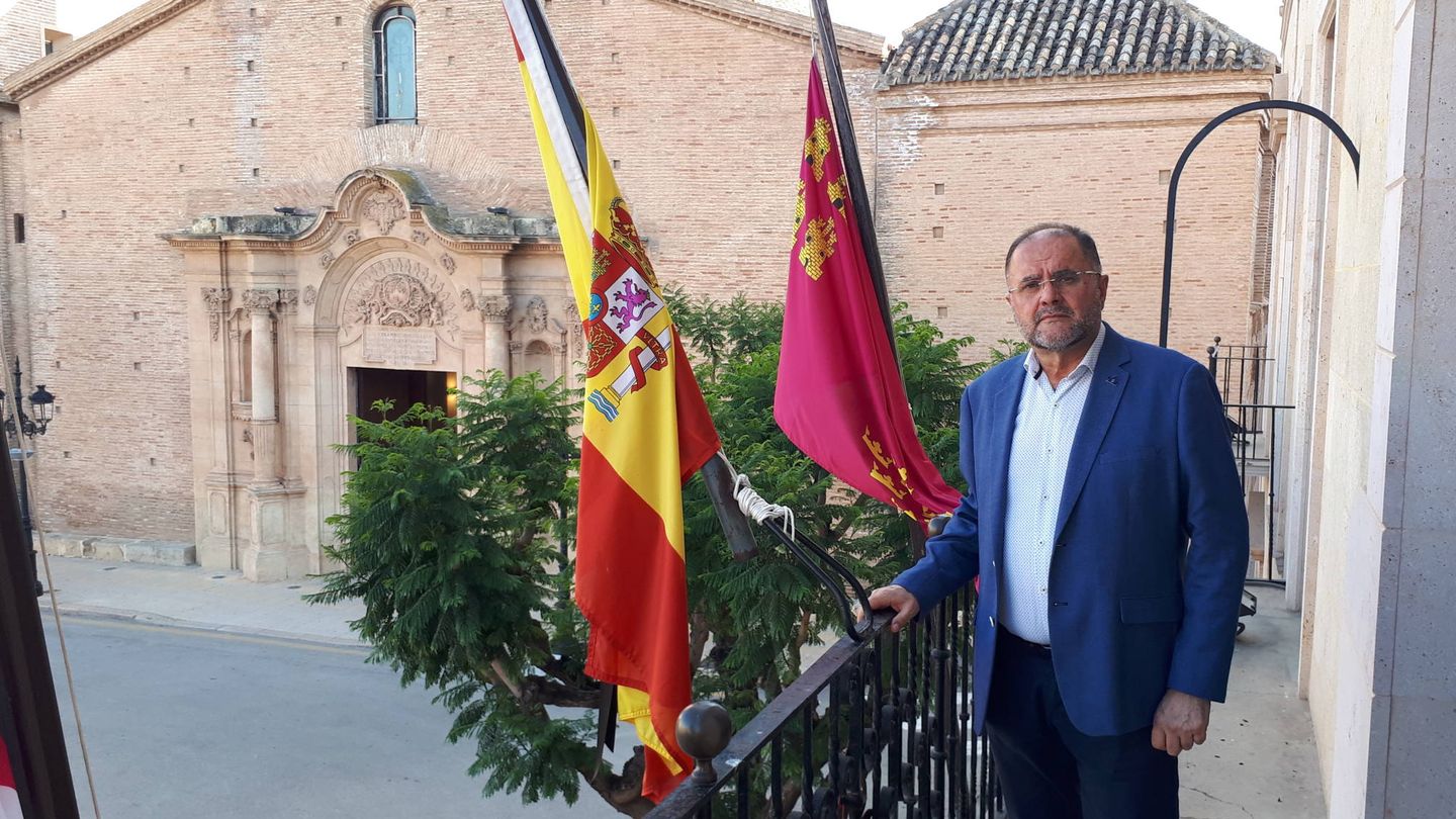 Juan José Cánovas, alcalde de Totana, el miércoles en al Ayuntamiento. R. M.