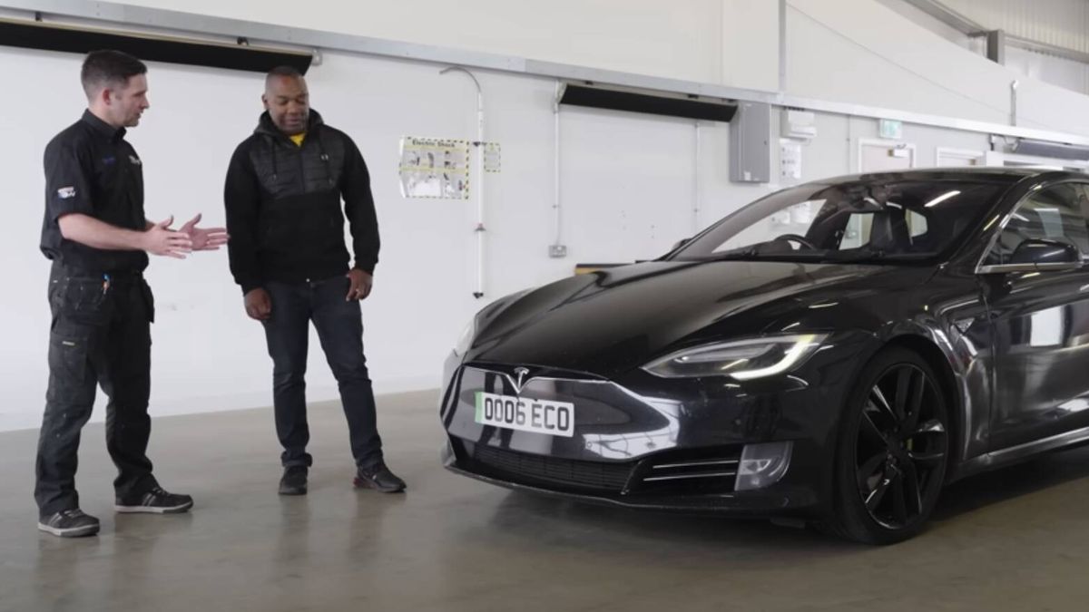 Así se ha deteriorado la batería de un taxi Tesla tras ocho años y 700.000 kilómetros