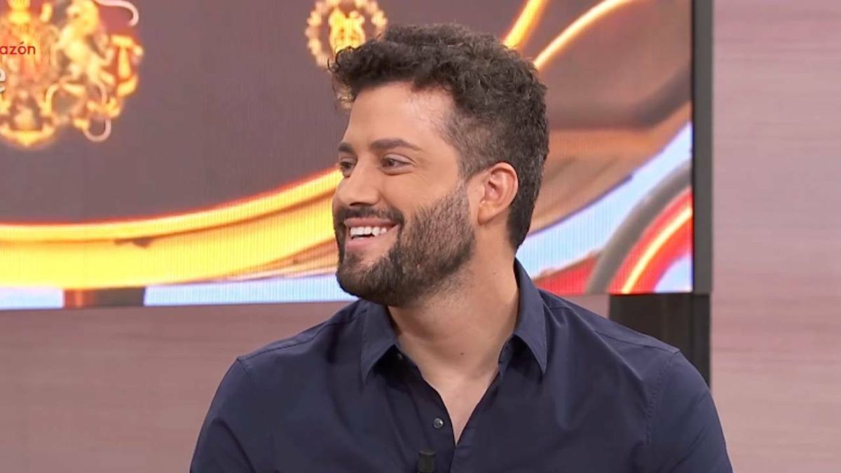 Un exrostro de Telecinco sorprende dando el salto a Televisión Española tras su súbita salida como director de 'Socialité'
