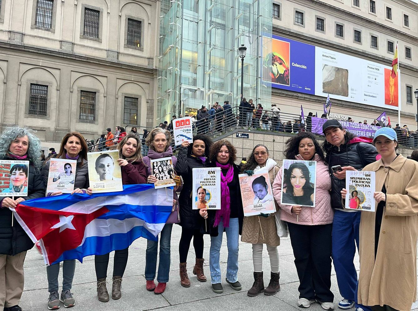 Mujeres cubanas demandan la libertad de las presas políticas desde el 11-J. (A. F.)