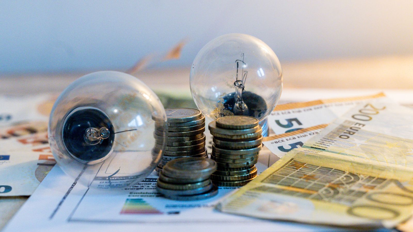 Precio de la luz por horas hoy, viernes 23 de octubre: las horas más baratas y más caras