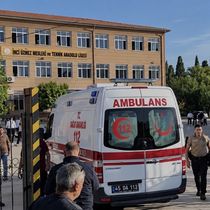 Foto: Al menos 11 heridos, dos de ellos graves, en un tiroteo en un colegio en Turquía. (EFE)