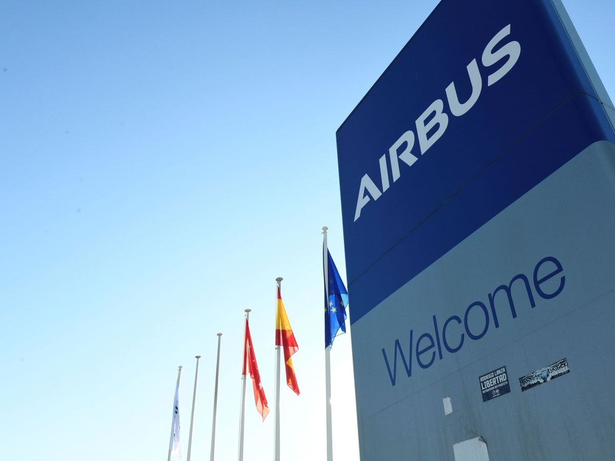 Foto: Entrada a la fábrica de Airbus en Getafe. (EFE)