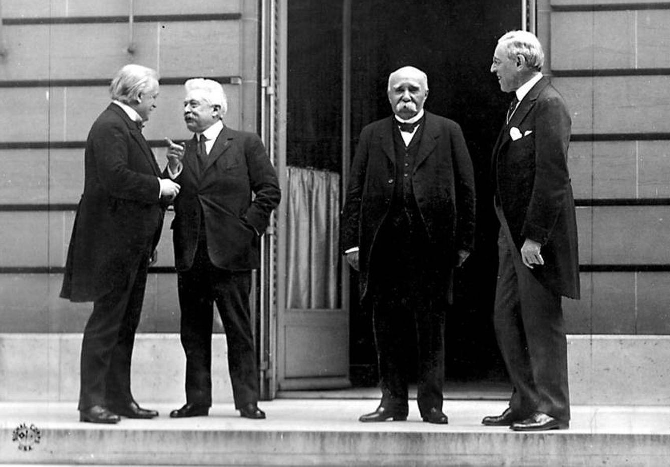 The Big Four (Lloyd George, Vittorio Orlando, Georges Clemenceau, Woodrow Wilson) en la Conferencia de Paz de París