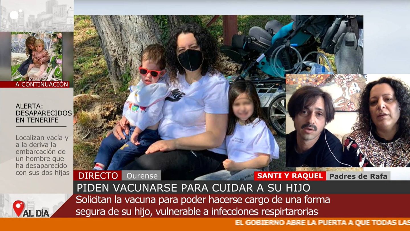 Raquel y Santi, padres de Rafa, el pequeño enfermo de Ourense. (Mediaset)