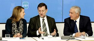 Rajoy improvisa el copago y se niega a reducir el Estado