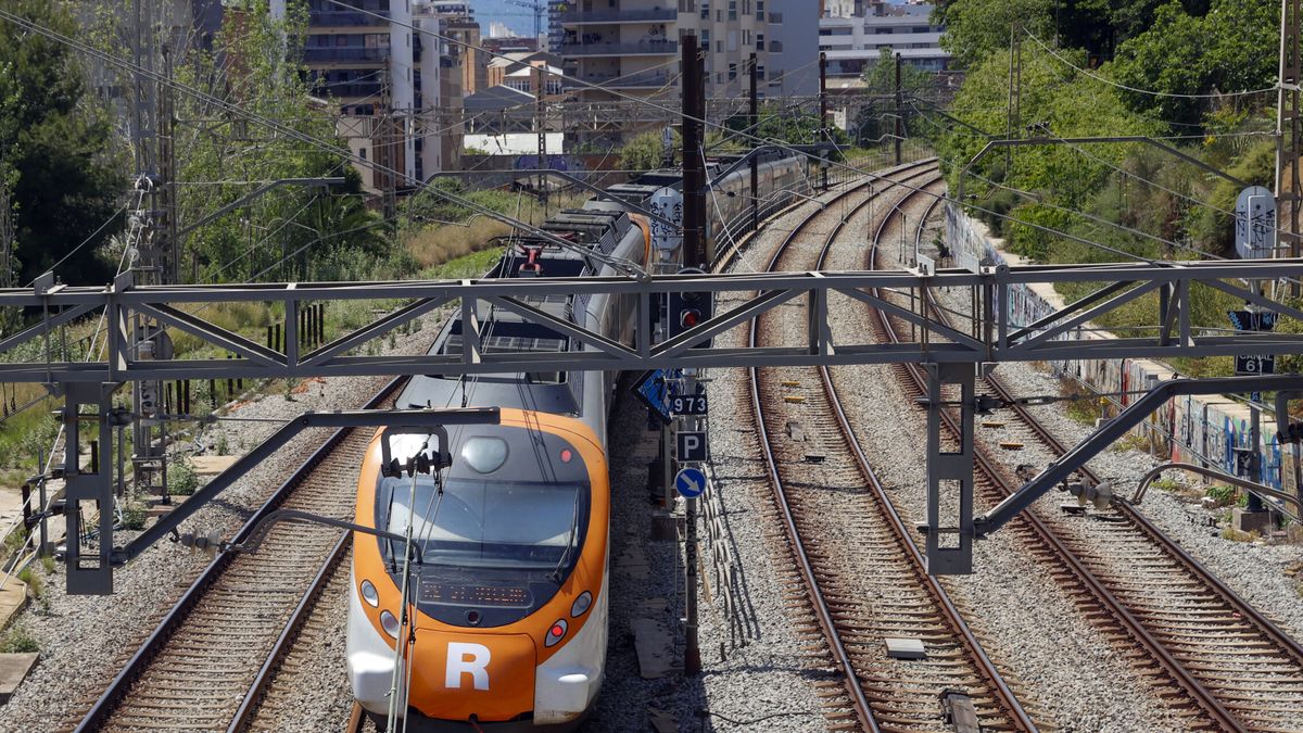 Un nuevo robo de cable interrumpe la circulación de trenes entre Manresa y Calaf (Barcelona)