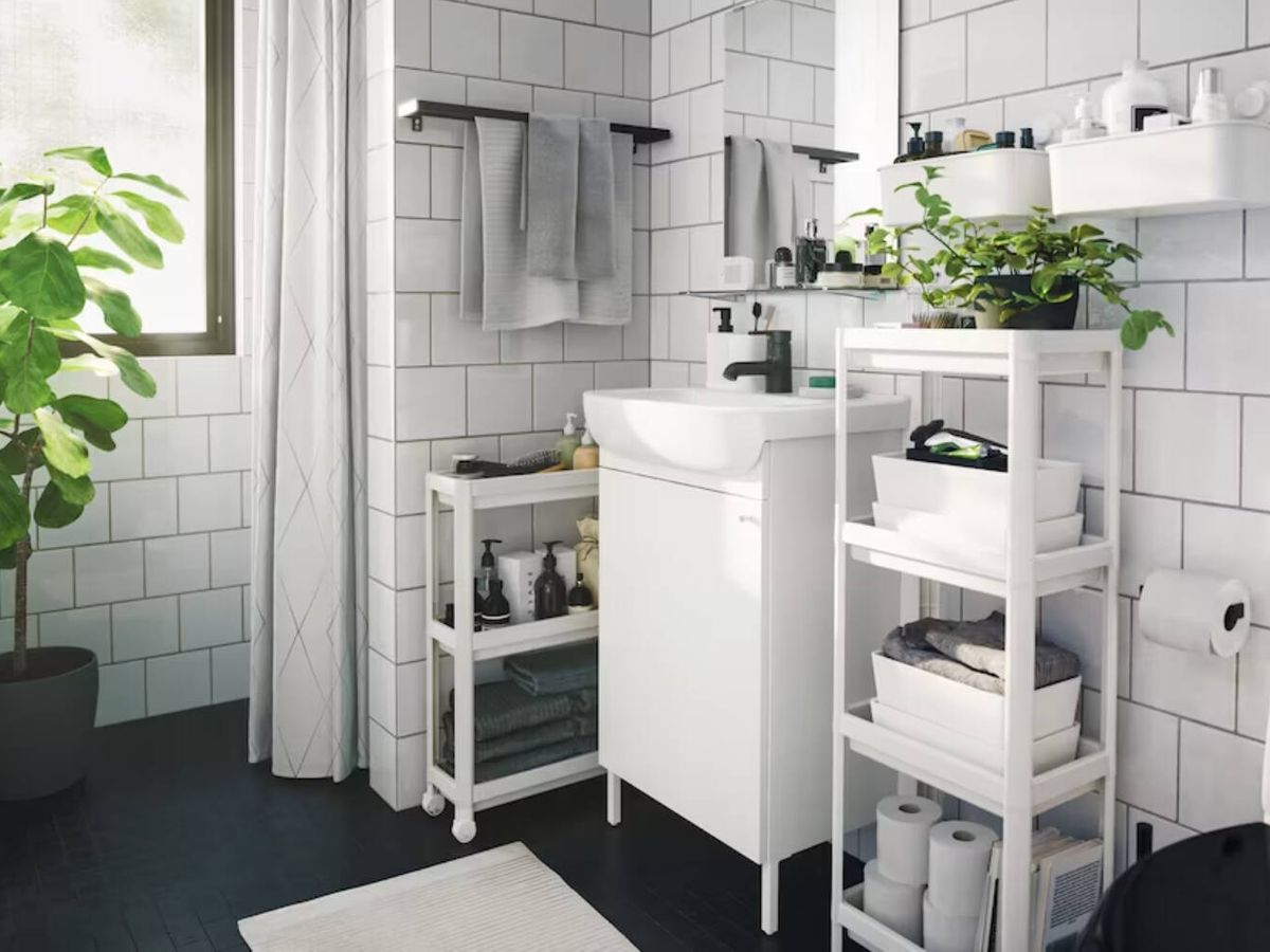 Foto: Los trucos de Ikea para renovar un baño pequeño. (Cortesía)