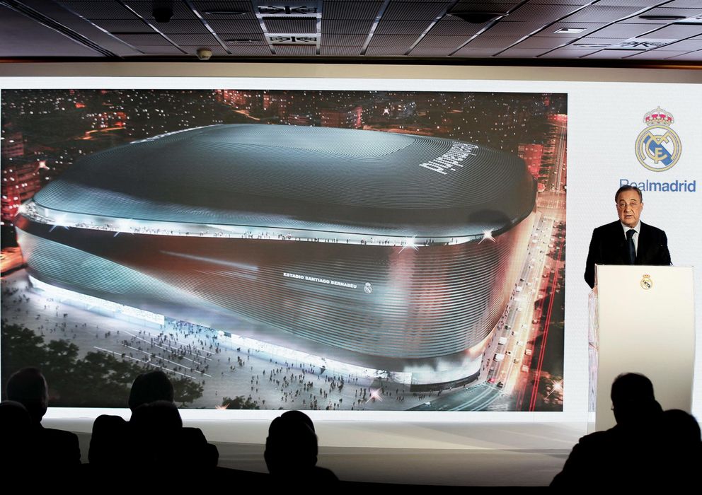 Foto: Florentino Pérez, durante la presentación del proyecto elegido para la remodelación del Bernabéu (EFE)