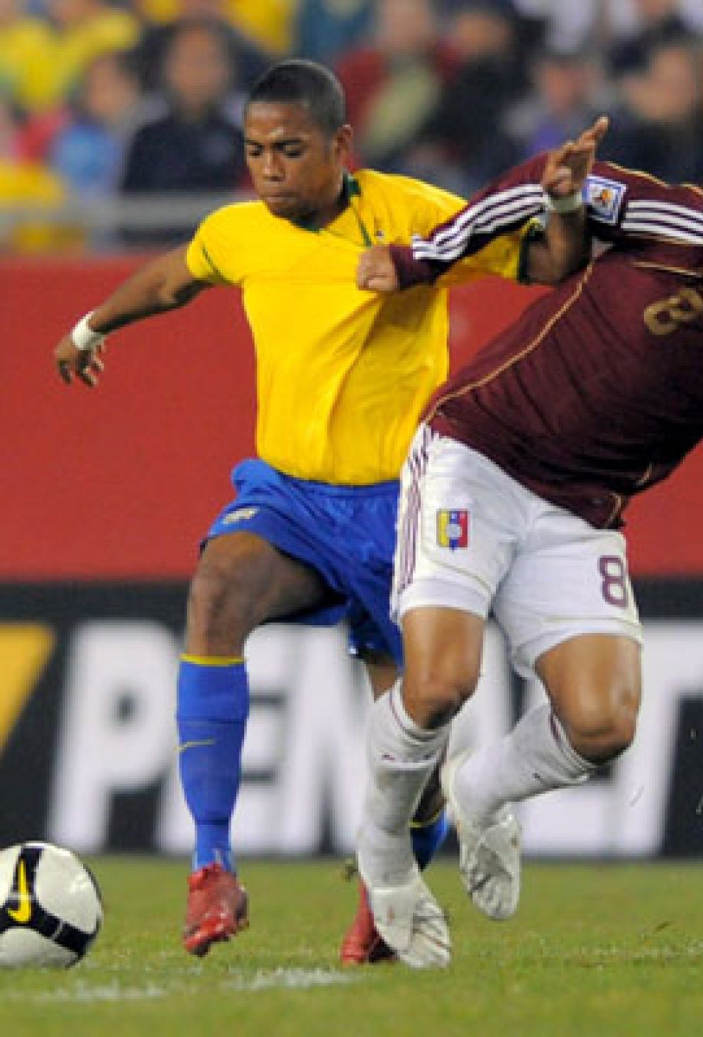 Foto: Venezuela 'saca los colores' a Brasil, a la que venció (2-0) por primera vez en su historia